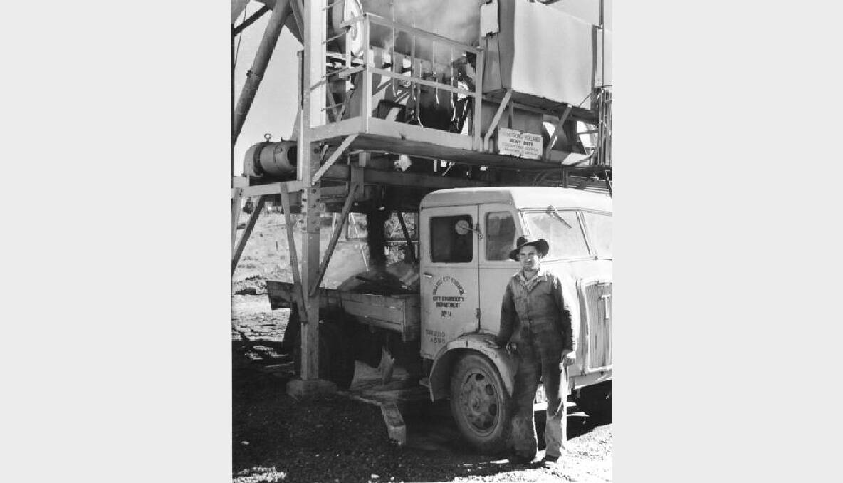 Orange council's hot mix plant, 1960. Photo: The Collections of Central West Libraries.