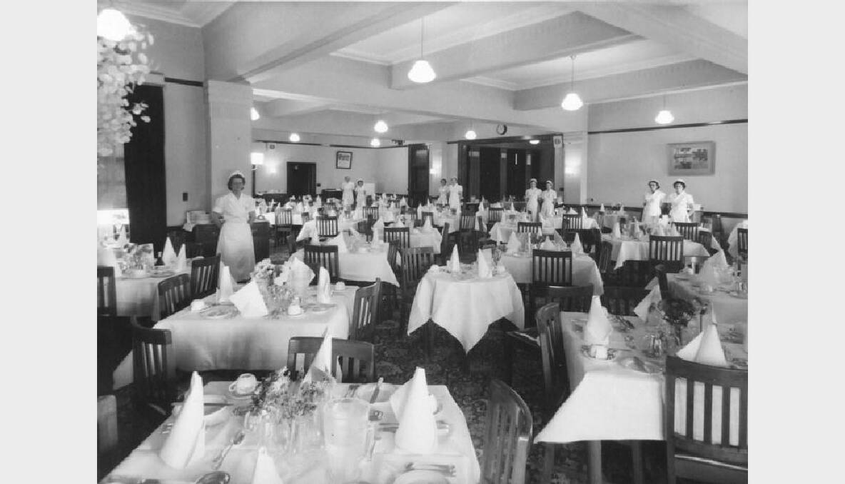 Staff members in the dining room at Hotel Canobolas, 1960. Photo: The Collections of Central West Libraries.