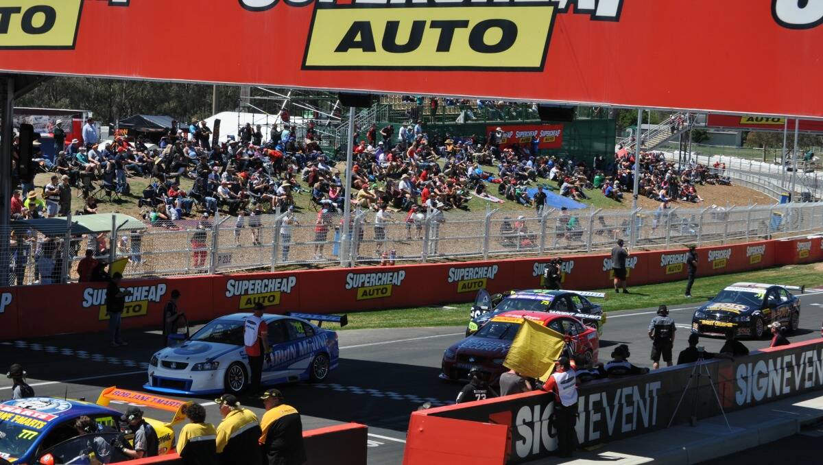 Flick through our gallery to see all the on and off track action at the 2013 Bathurst 1000. 