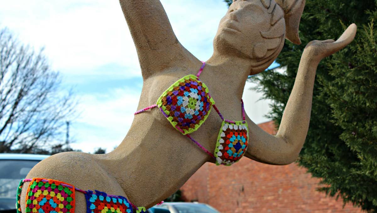 COWRA: The beautiful winter 'yarn bombing' trend continues with the statue behind Tastebuds at Cowra cafe tagged on Thursday. 