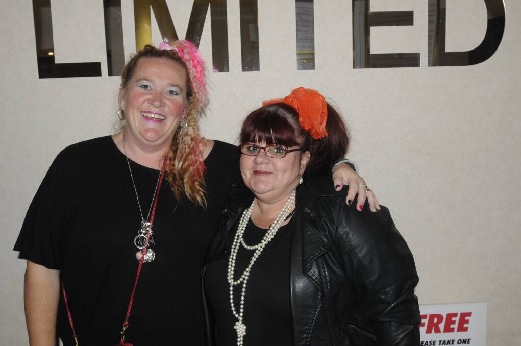 More than 200 gathered at the Bathurst RSL for an 80s and 90s themed disco including Liz Arrow and Tanya Outten. 