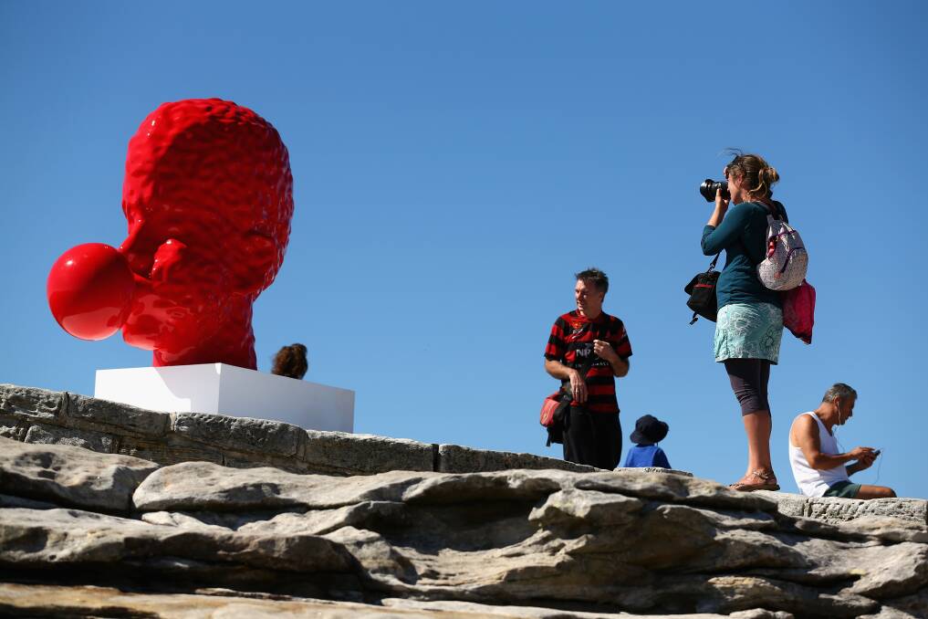 SCULPTURE BY THE SEA: no. 5 Bubble by Qian Sihua. Photo: Cameron Spencer/Getty Images