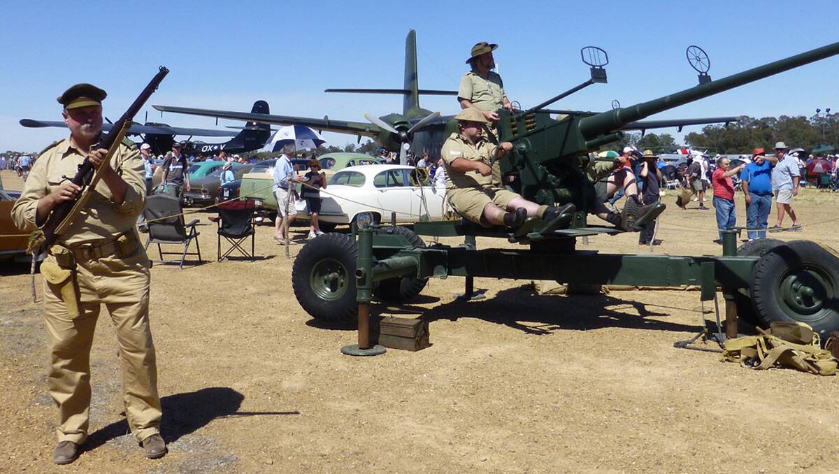 LIVING HISTORY: Warbirds Downunder air show 2013.