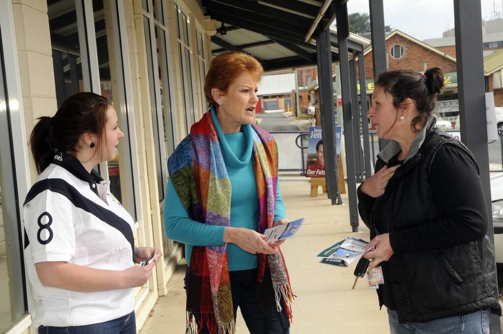 AUGUST: NSW senate hopeful Pauline Hanson chats with Alicia Horton and Tracey Britton during a campaign visit to Bathurst.