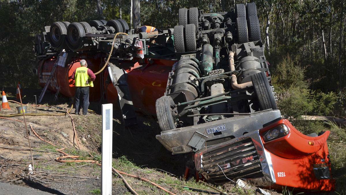 LITHGOW: The scene at Sunday morning’s pile up near Medlow Bath. Driver fatigue is suspected as a possible cause of the smash.