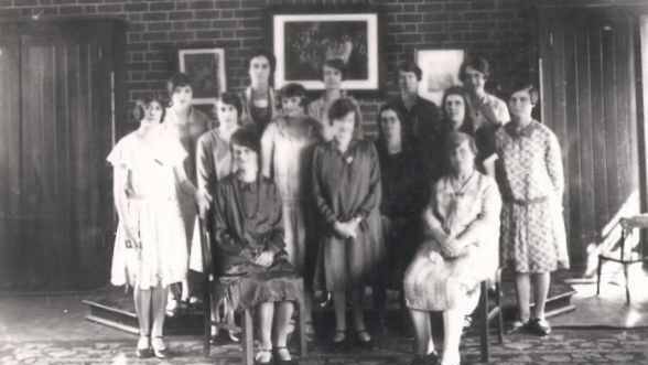 All Saints School teachers, 1928. Photo: Gregory, Albert E./ Bathurst Regional Council.