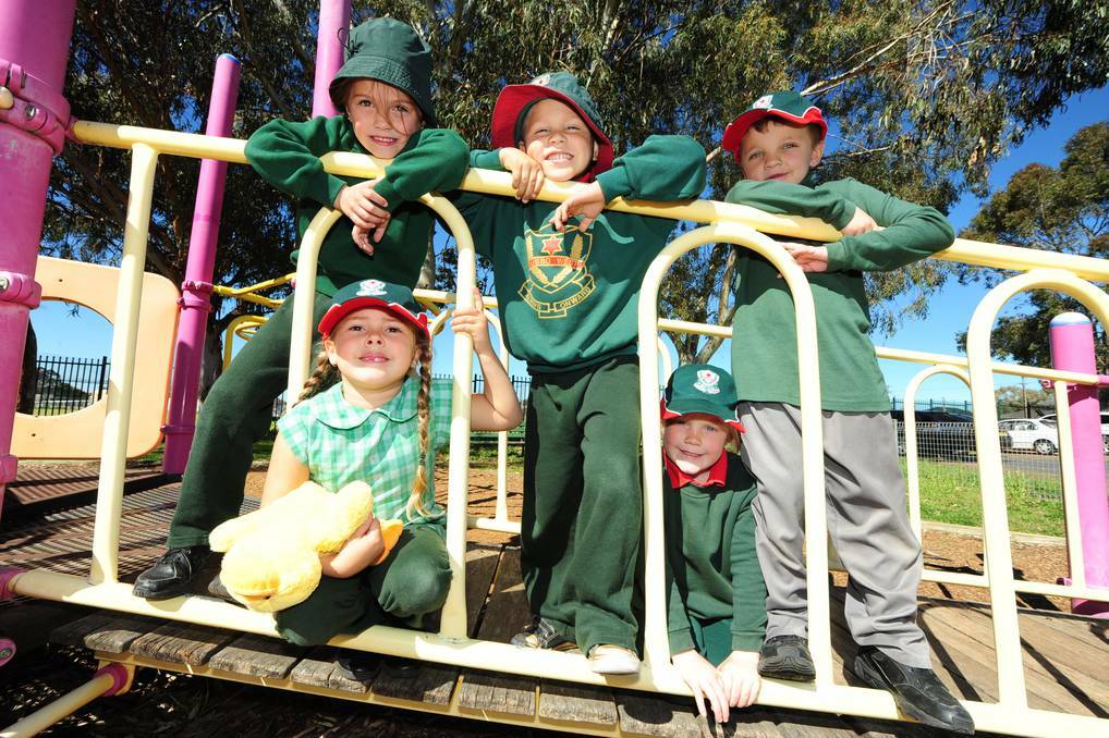 DUBBO: SunSmart students at Dubbo West Public School are (back) Lily-Louise Walker, Donnie Salt and Brandon Lemon, and (front) Tikea Hyland-Mackay and Emily Blunt. Photo: BELINDA SOOLE