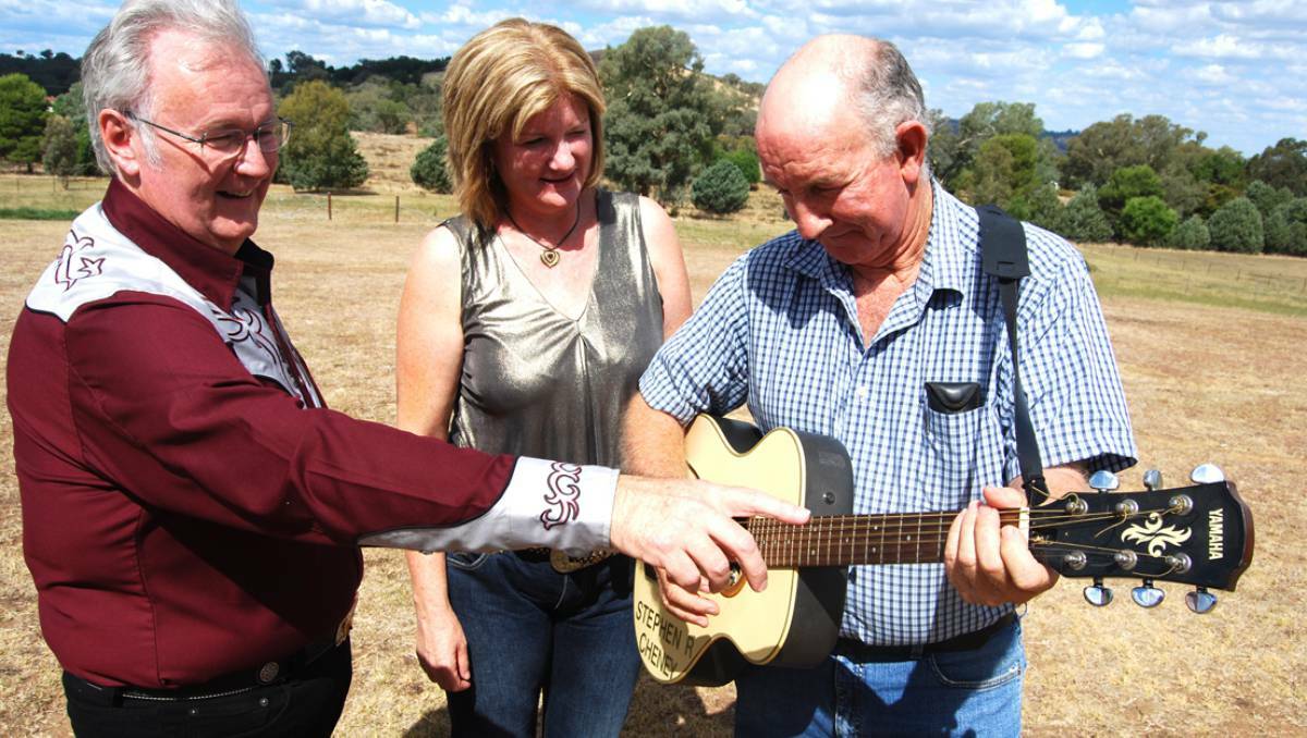 COWRA: Organiser of Cowra's Breakout Country Music Festival and Great Escape Music Festival Stephen Cheney with musician Melissa Robertson and Cowra Tourism's Ray Walsh.