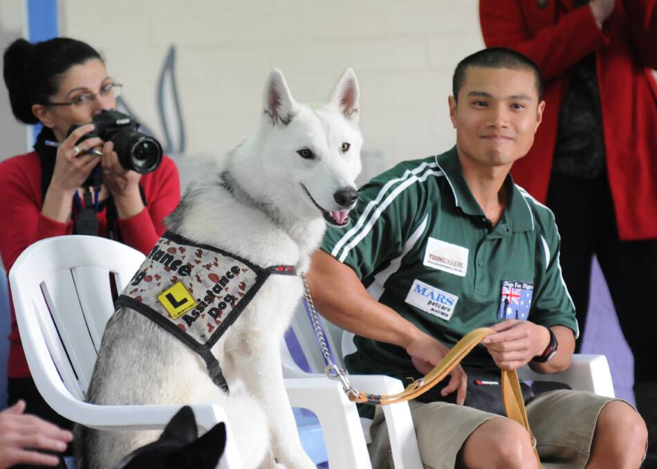 "Dogs for Diggers" graduation. Photo by Zenio Lapka.