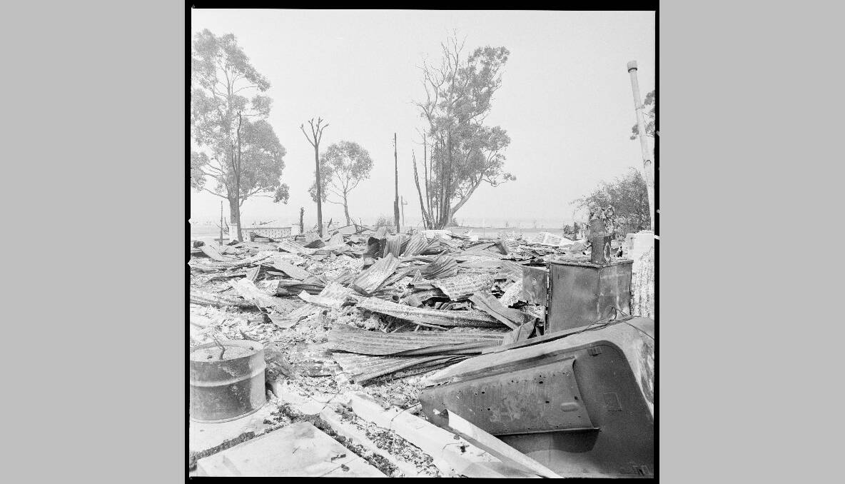 Tasmanian bushfires, 1967. Photo: National Archives of Australia