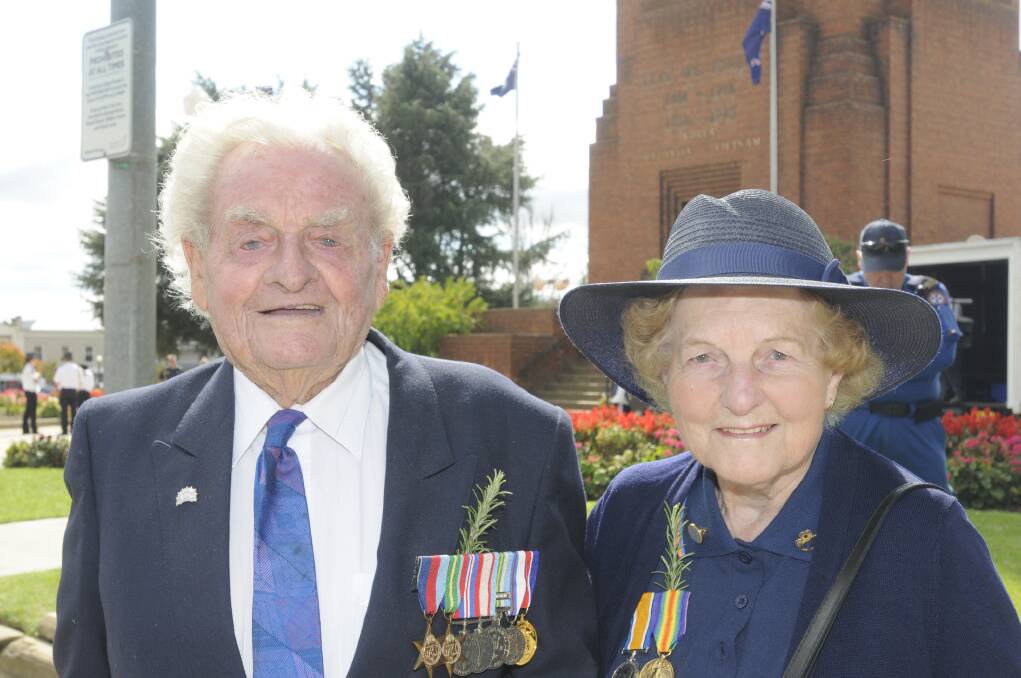 REST IN PEACE: Former Bathurst City mayor Les Wardman with his wife Betty in 2011. 042511canzac6