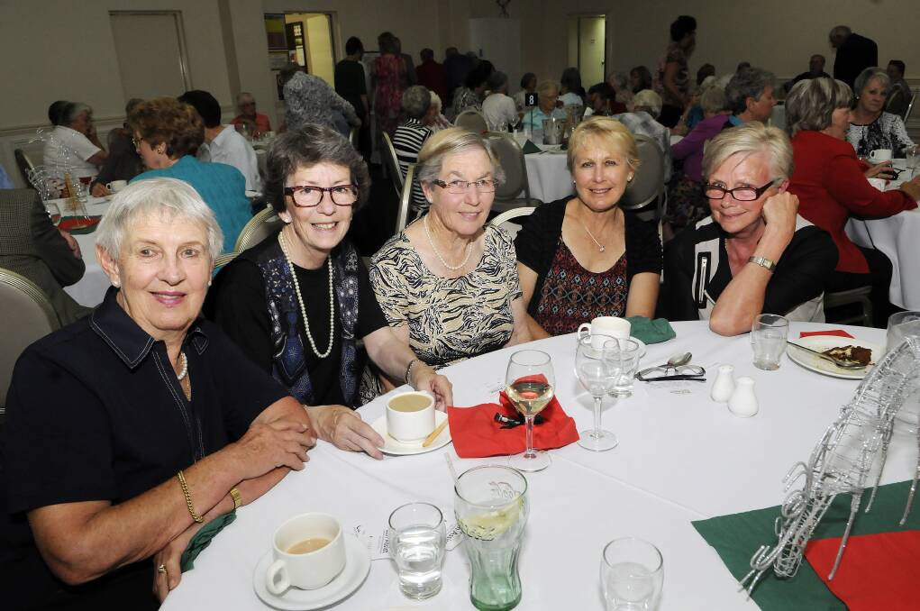 CAN ASSIST LUNCHEON: Ann Sutherland, Jane Rawlings Janet Piddington, Dianne Hellyer and Pam Simone.