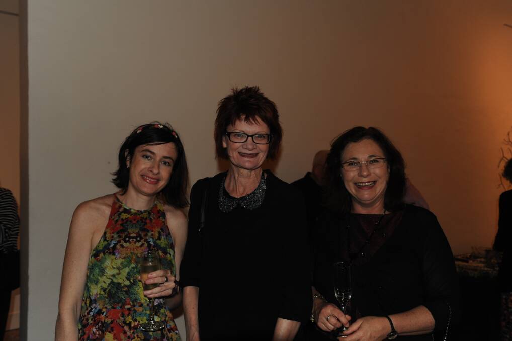 ART GALLERY LAUNCH: Suzy Gibson, Sally Moore, Sandra Fisher.