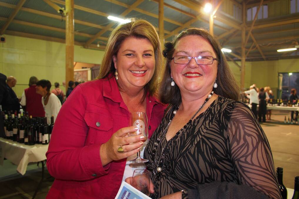 Paula Elbourne and Sheena Rigby at the National Cool Climate Wine Show public tasting.