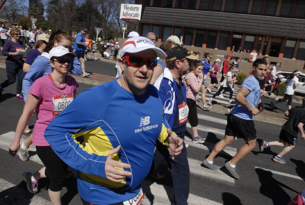 More than 1500 people turned out on a beautiful spring day for the Edgell Bathurst Jog. Photos: CHRIS SEABROOK
