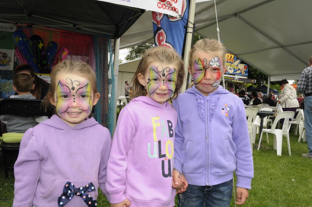 BATHURST'S BIGGEST EXPO: Sisters Paige, Sam and Kyla Whiting.