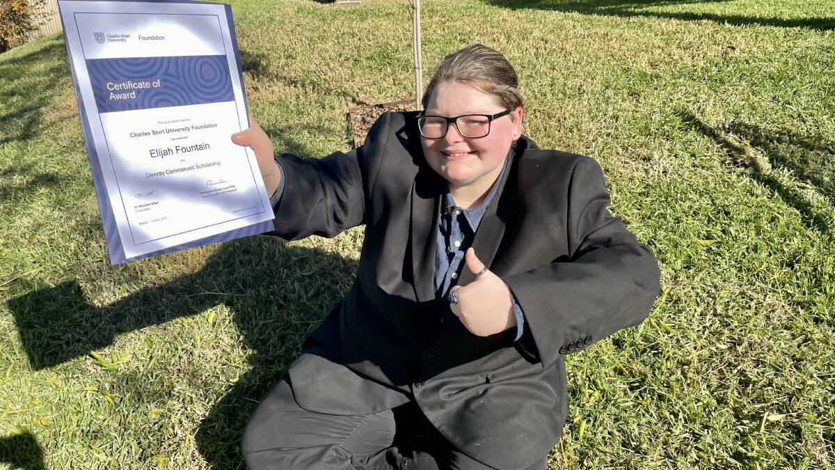 Elijah Fountain proud to be the first recipient of the Glenray Commitment Scholarship to help with his psychology studies at Charles Sturt University Bathurst. Picture by Amy Rees