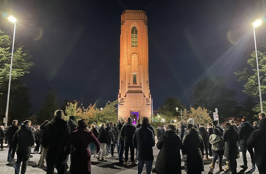 Hundreds gathered at the Bathurst War Memorial Carillon for the ANZAC Day Dawn Service. Picture by Alise McIntosh