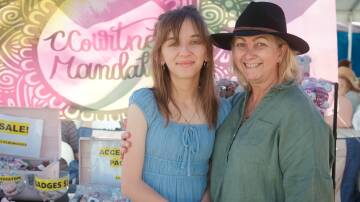 Stall holders, Caitlyn and Delia Courtney at the Bathurst Christmas Markets. Picture by James Arrow.