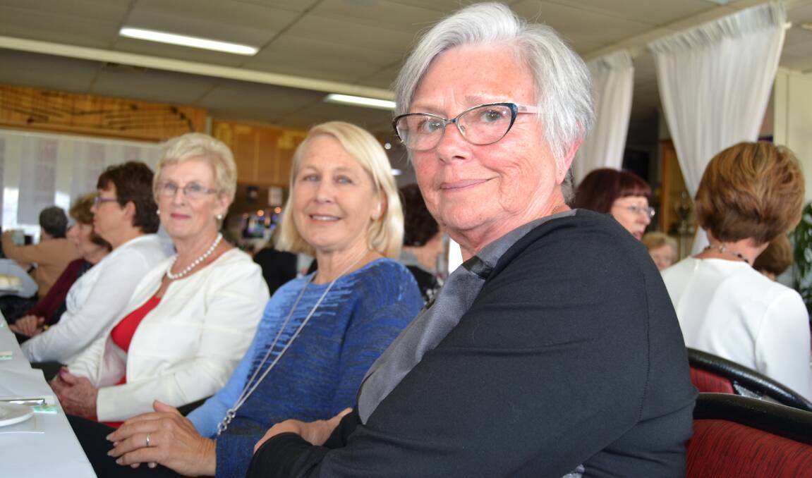 DAY OUT: Jocelyn Barcham, Dianne Hellyer and Simone Shearer enjoying the Can Assist fundraiser lunch at the Bathurst Golf Club 050517can7