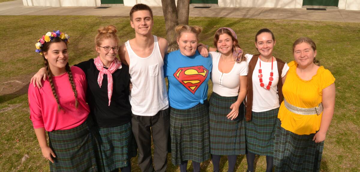 SHOWTIME: Cast members Anna Single, Jessica Settree, Lachlan Phillips, Paxton Hewitt, Madi Siemsen, Loretta Francis and Taylah Cooper. 