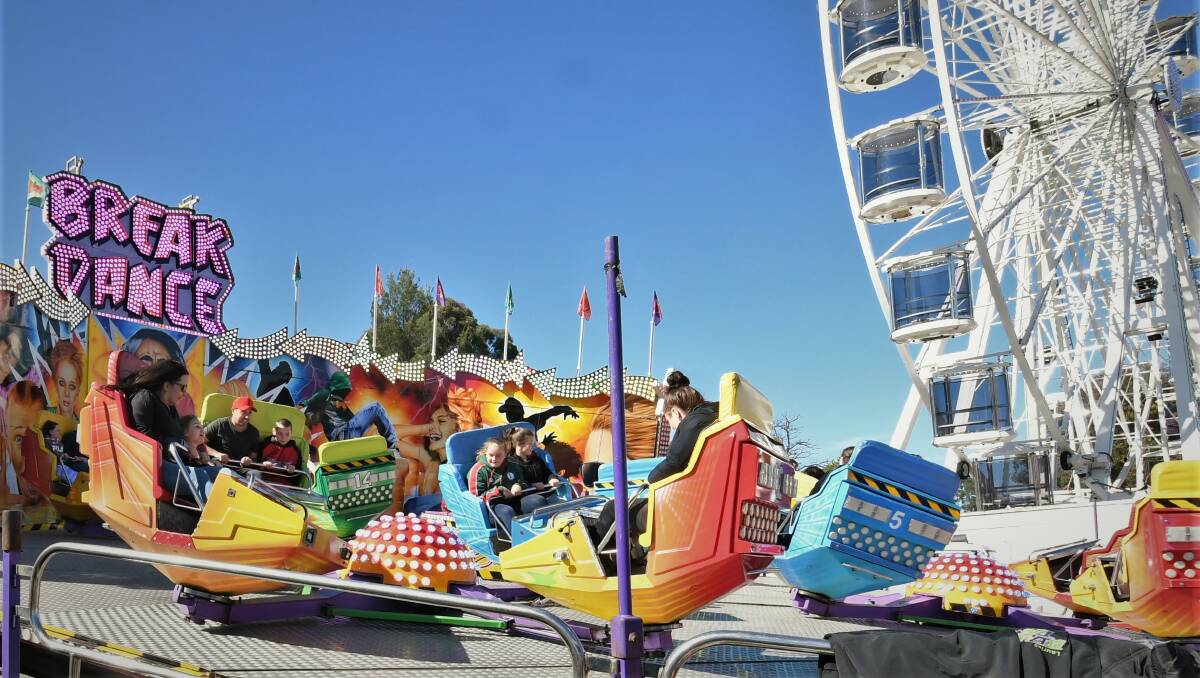 One of the many rides which attracted show goers over the 3 day event. Photo; CHRIS SEABROOK 050122cshowsun6