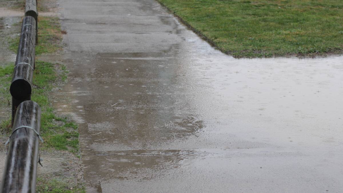 Bathurst receives a healthy drop of rain on Thursday morning