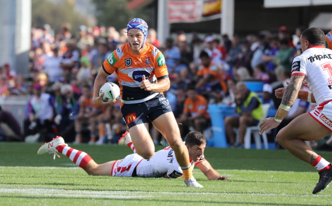 Newcastle Knights fullback Kalyn Ponga on the run at a game at Glen Willow in Mudgee. The city will host a one-off Panthers game in 2025. Picture by Simone Kurtz 