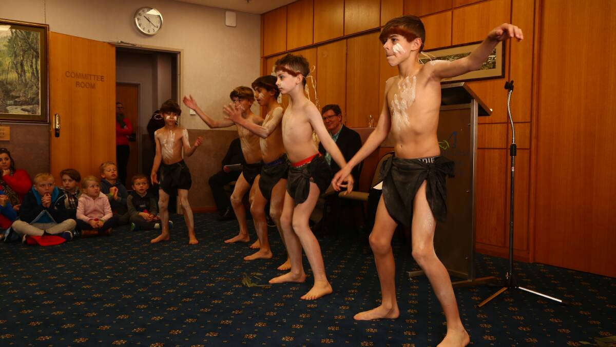 NAIDOC WEEK: Wagona dance group comprised of children from South Bathurst, West Bathurst and Kelso Public Schools at NAIDOC Week celebrations at Bathurst Regional Council chambers. Photo: PHIL BLATCH