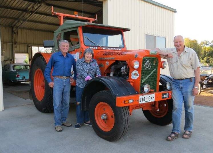 JOURNEY AHEAD: Dick and Barbara Barnett and event manager Ron Bywaters, with tractor Tail End Charlie. Photo: SUPPLIED