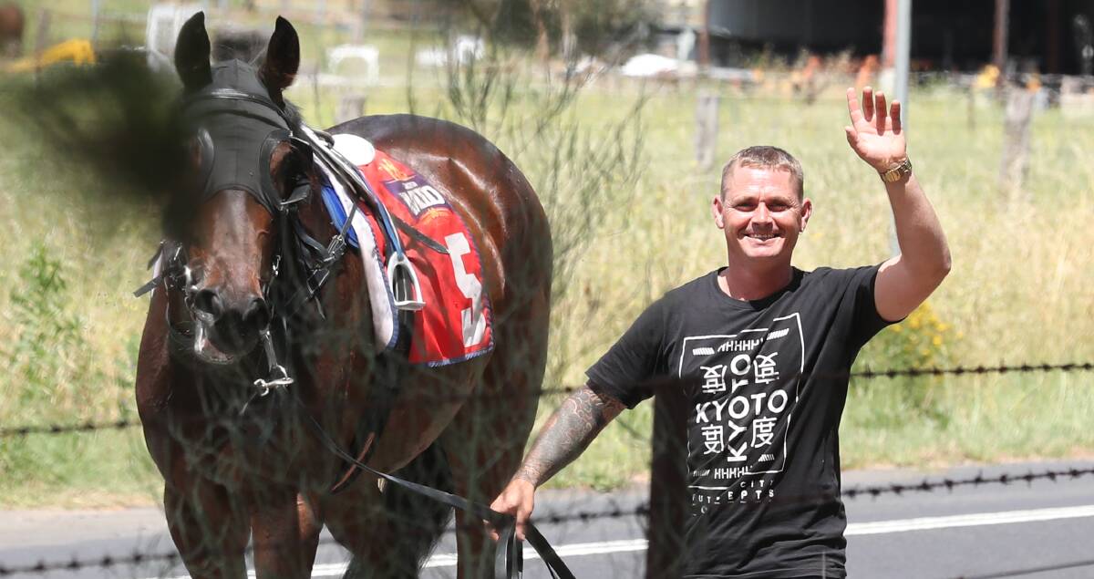 BRING IT ON: Bathurst trainer Roy McCabe with Gaze Beyond, who bolted across Eleven Mile Road at a race in December, 2018. The mare will be racing at Tyers Park tomorrow afternoon. Photo: PHIL BLATCH