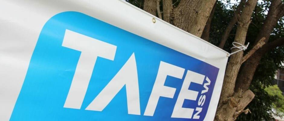 Labor lures young voters with free TAFE education in Central West