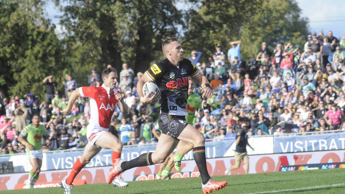 DEJA VU: Bryce Cartwright on the burst during Penrith's match against Canberra at Carrington Park this year. Photo: CHRIS SEABROOK 043016cnrl2