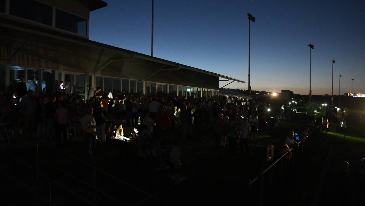 LIGHTS OUT: A power outage during the Gold Crown Carnival at the Bathurst Harness Racing Club caused plenty of comment.