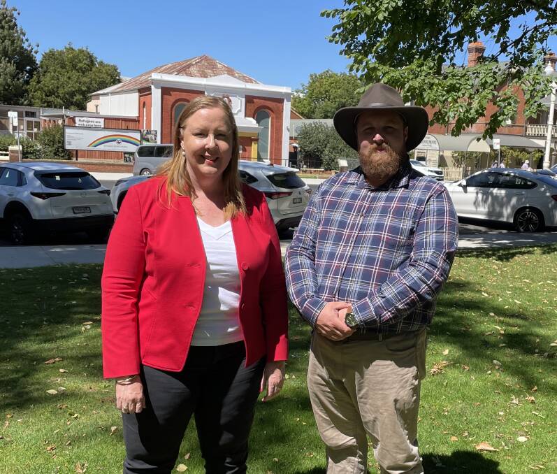 Then-shadow minister for regional roads and transport Jenny Aitchison with Labor's candidate for the seat of Bathurst, Cameron Shaw, in Machattie Park in March.