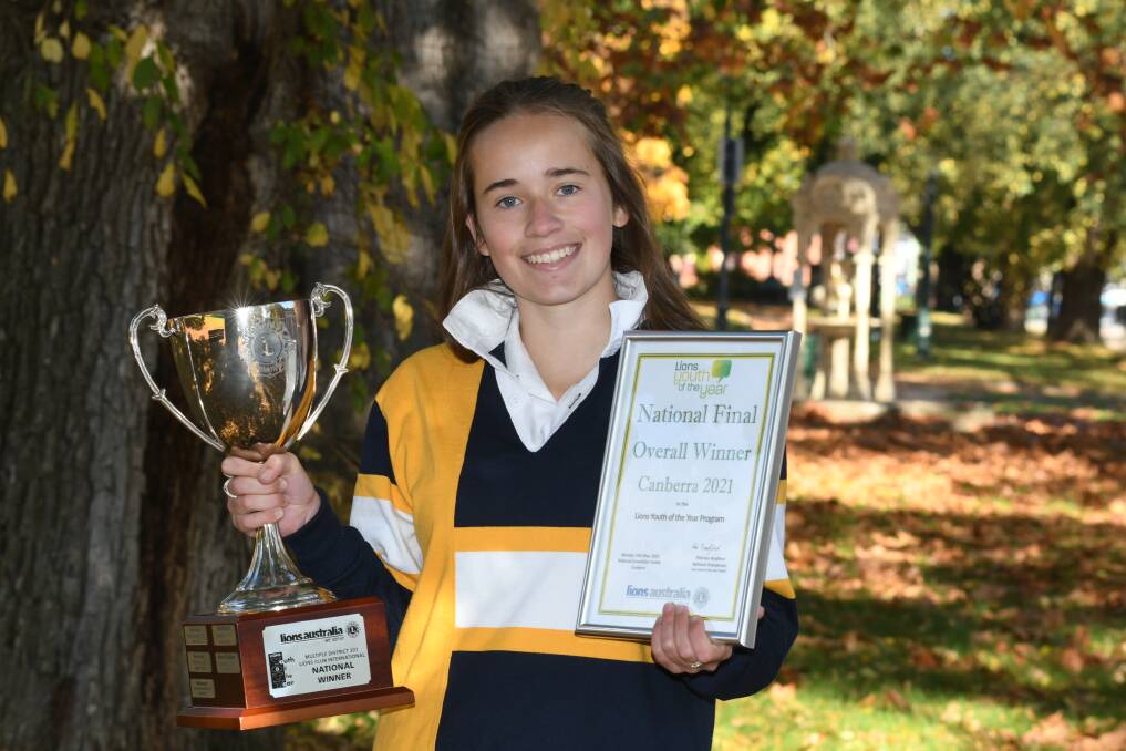 Bathurst High school captain Zoe Peters the year she was named the national Lions Youth of the Year. Picture by Chris Seabrook
