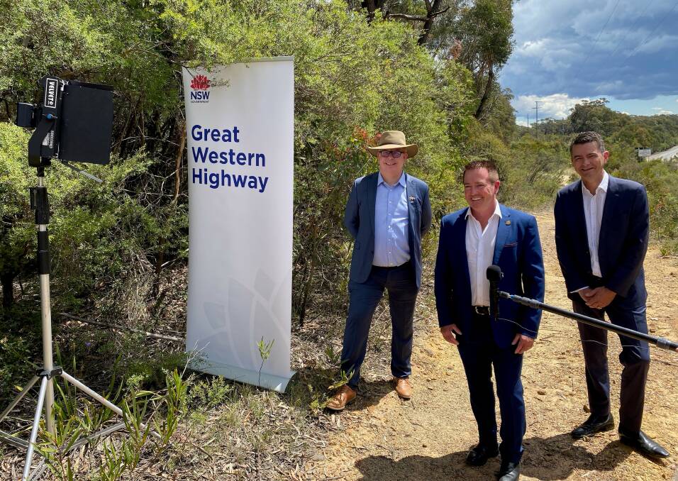 UPGRADE: Alistair Lunn from Transport for NSW, Minister for Regional Roads and Bathurst MP Paul Toole and NSW MLC Shayne Mallard at the announcement that a tunnel is the preferred option for the Great Western Highway duplication at Blackheath. Photo: SUPPLIED