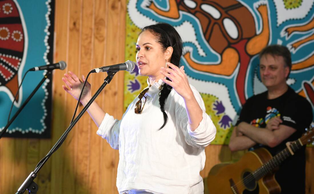 ON SONG: Performer Christine Anu was a popular guest at Kelso Public School on Monday. Photo: CHRIS SEABROOK 090219chrisanu2