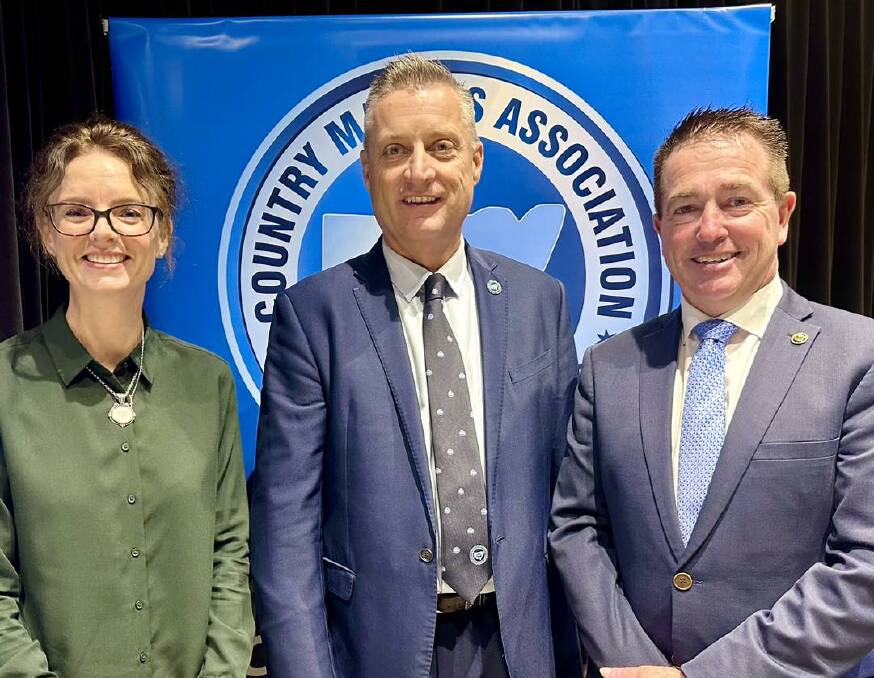 Member for Cootamundra Steph Cooke, Country Mayors Association of NSW chair Jamie Chaffey and Member for Bathurst Paul Toole in NSW Parliament. 