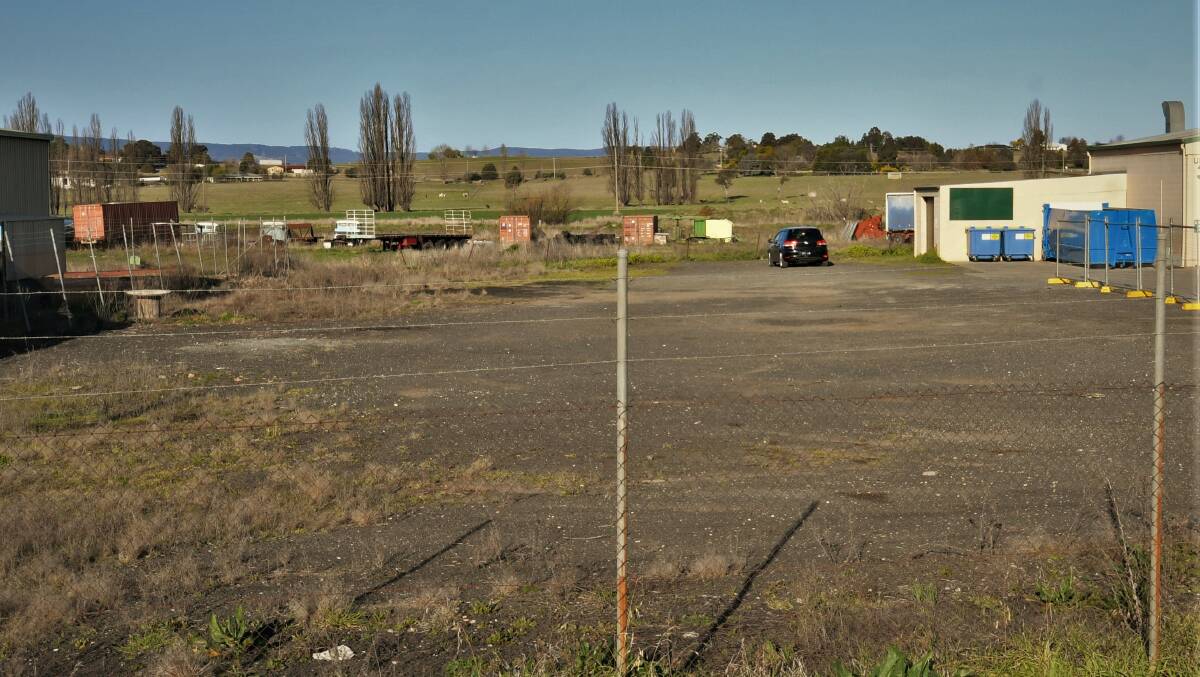 PROPOSAL: There are plans to build a brothel on a vacant lot in Kirkcaldy Street, South Bathurst. Photo: CHRIS SEABROOK