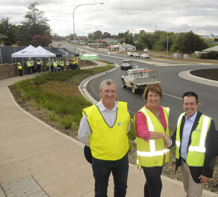 FINISHED: RMS regional manager Phill Standen, Roads Minister Melinda Pavey and Member for Bathurst Paul Toole at the opening of the Kelso duplication last year.