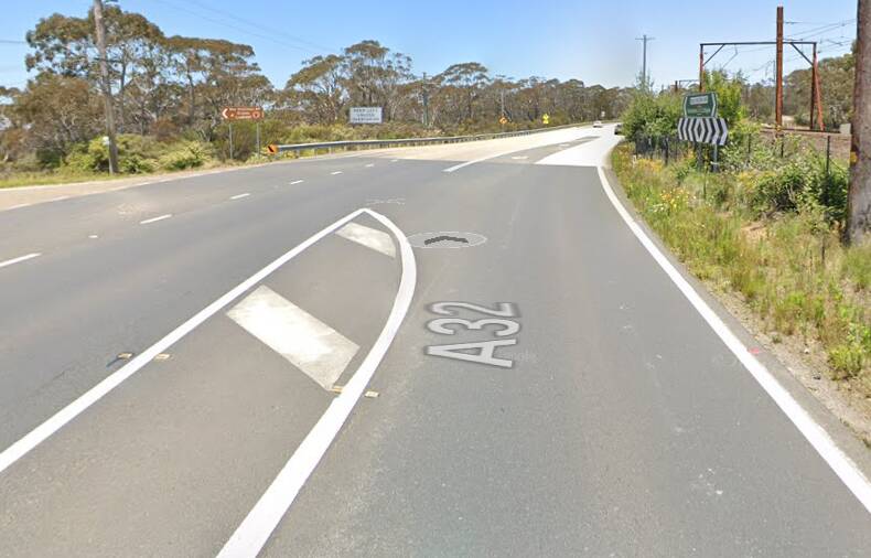The Evans Lookout Road intersection at Blackheath. Picture from Google Maps.