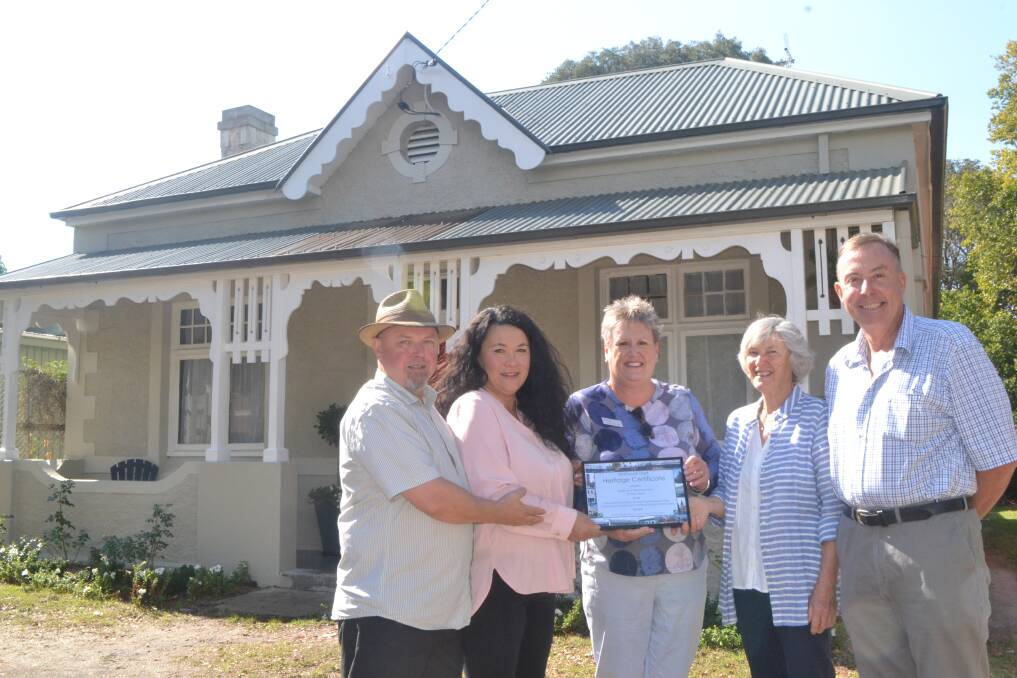 AWARD: Rob and Felicia Shannon, owners of 35 Piper Street, Cr Jacqui Rudge and Christine Perrers and Wayne Feebrey of the Bathurst and District National Trust Committee.