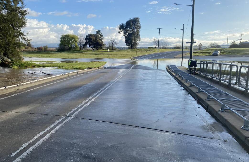 The low level bridge in mid-September after a rapid rise in the Macquarie River.