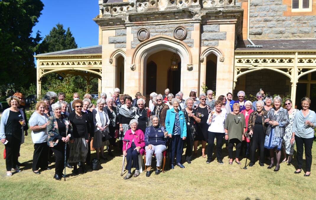 ALL TOGETHER: Members of the Probus Club of Macquarie Bathurst at Abercrombie House.