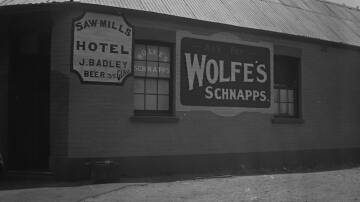 The Sawmills Hotel, which started life as the Fountain of Friendship, closed permanently in June 1922.