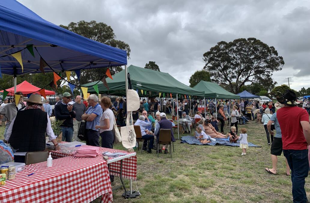 Part of the crowd at the first Tarana Twilight Markets held last year. Picture supplied.