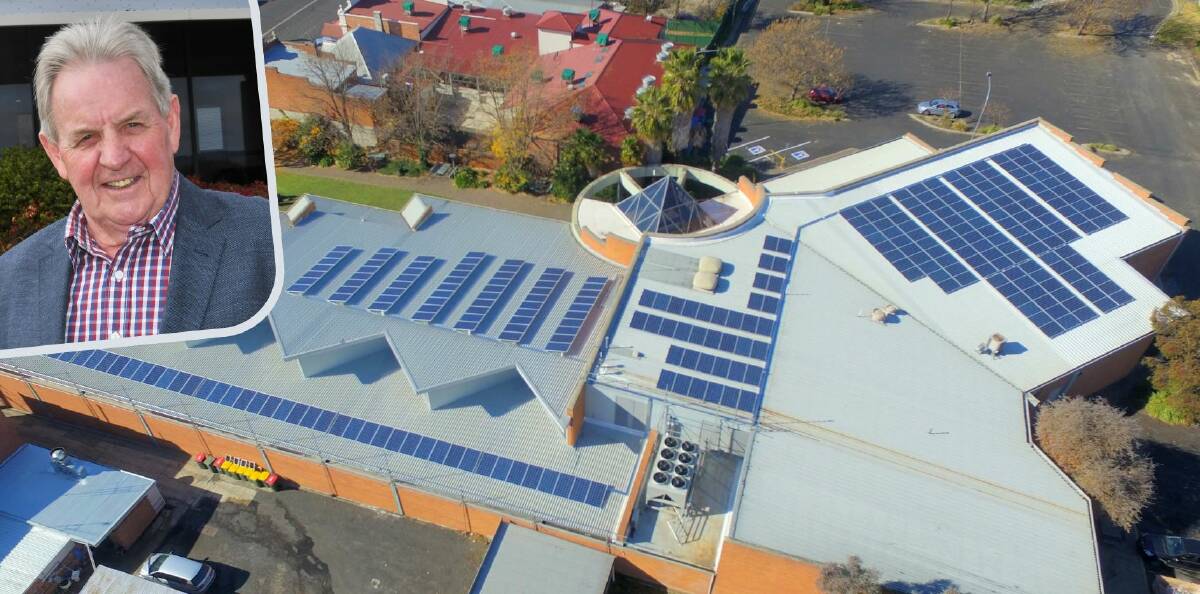 An aerial view of what were then newly-installed solar panels on the roof of the Bathurst Regional Art Gallery and Bathurst Library building and, inset, mayor Robert Taylor.