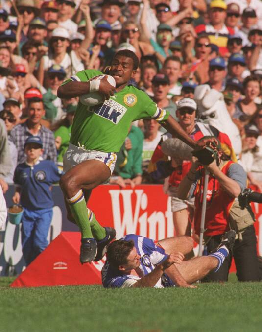 FLASHBACK: Noa Nadruku earned a cult following while playing for the Canberra Raiders. He will be in Bathurst next month.