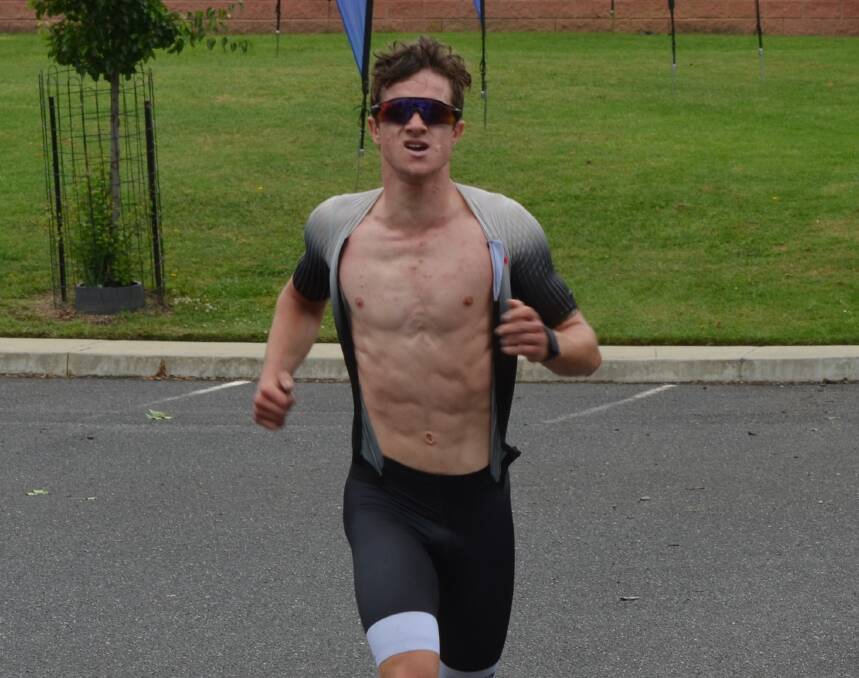 CHRISTMAS RACE: Jack Reen took the long course honours and Nick North the short course in the Bathurst Wallabies' Christmas round. Photos: ANYA WHITELAW